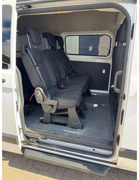 Ford **TRANSIT CUSTOM-9 SEATS-WHEELCHAIRLIFT-EURO6B** - Bus: afbeelding 4 Ford **TRANSIT CUSTOM-9 SEATS-WHEELCHAIRLIFT-EURO6B** - Bus: afbeelding 4