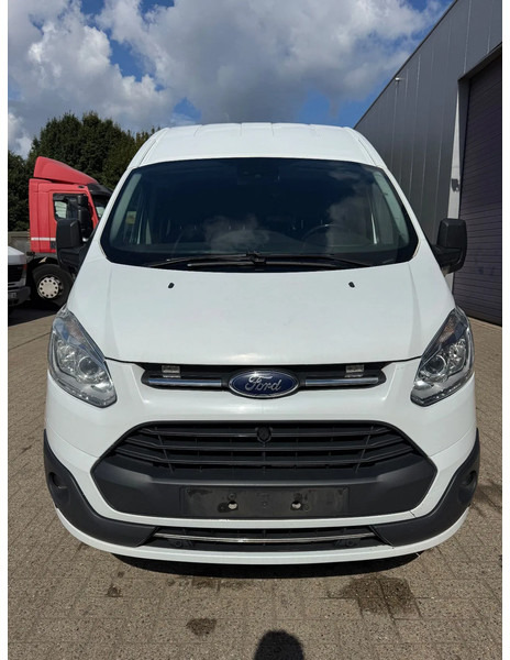 Ford **TRANSIT CUSTOM-9 SEATS-WHEELCHAIRLIFT-EURO6B** - Bus: afbeelding 2 Ford **TRANSIT CUSTOM-9 SEATS-WHEELCHAIRLIFT-EURO6B** - Bus: afbeelding 2