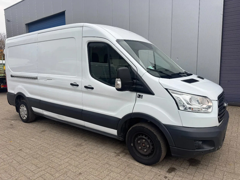 Ford Transit **EURO6-AC-1995CC** - Kleine bestelwagen: afbeelding 3 Ford Transit **EURO6-AC-1995CC** - Kleine bestelwagen: afbeelding 3