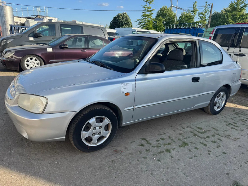 Hyundai Accent **PETROL-ESSENCE-BELGIUM CAR** - Sedan: afbeelding 1 Hyundai Accent **PETROL-ESSENCE-BELGIUM CAR** - Sedan: afbeelding 1