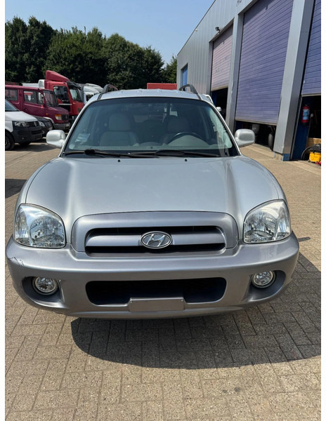 Hyundai Santa Fe **97000KM ONLY** - SUV: afbeelding 2 Hyundai Santa Fe **97000KM ONLY** - SUV: afbeelding 2