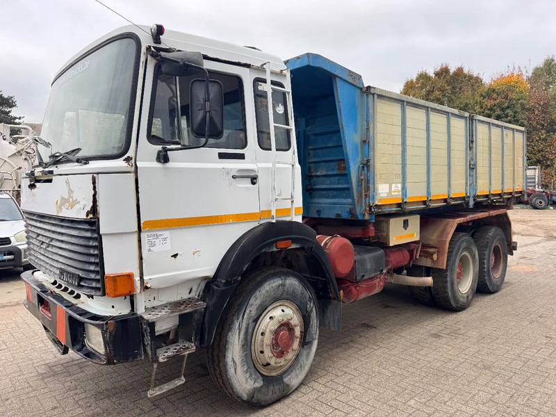 Iveco Turbotech 330.30 **6CYLINDER-WATERCOOLING-BIG AXXLES** - Kipper vrachtwagen: afbeelding 3 Iveco Turbotech 330.30 **6CYLINDER-WATERCOOLING-BIG AXXLES** - Kipper vrachtwagen: afbeelding 3