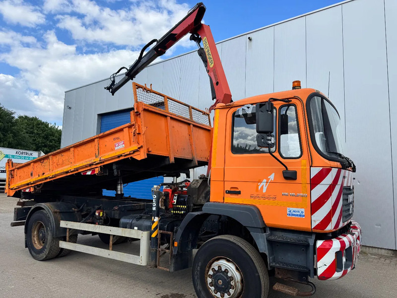 MAN ME 18.250 4X4 **4X4-TIPPER+PALFINGER PK7501-BELGIAN TRUCK** - Kipper vrachtwagen, Kraanwagen: afbeelding 1 MAN ME 18.250 4X4 **4X4-TIPPER+PALFINGER PK7501-BELGIAN TRUCK** - Kipper vrachtwagen, Kraanwagen: afbeelding 1