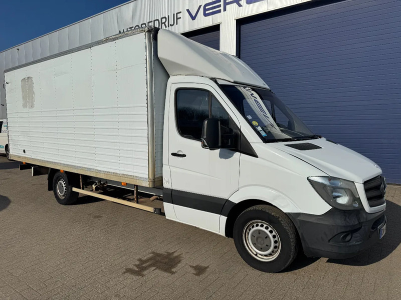 Mercedes-Benz Sprinter 313 **BOX 4.94L-MANUAL GEARBOX** - Bestelwagen gesloten laadbak: afbeelding 1 Mercedes-Benz Sprinter 313 **BOX 4.94L-MANUAL GEARBOX** - Bestelwagen gesloten laadbak: afbeelding 1