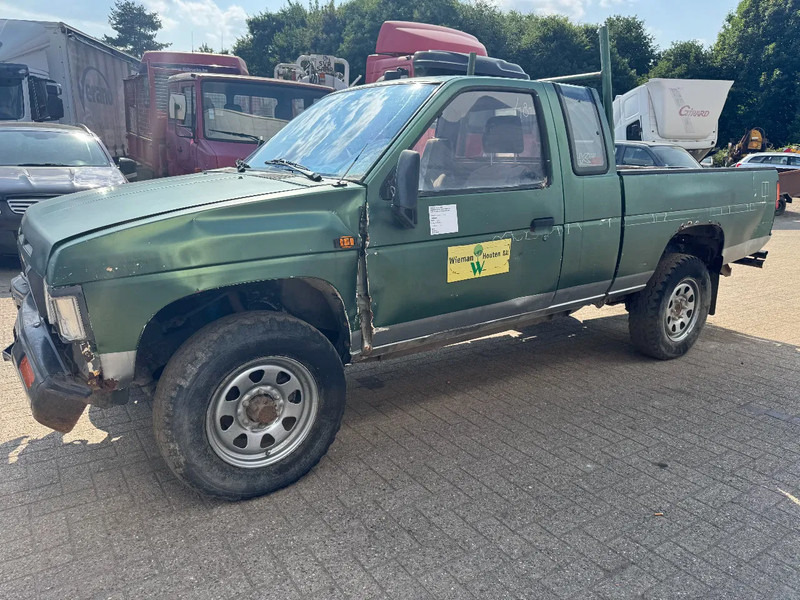 Nissan King-cab **DIESEL-4X4** - Personenwagen: afbeelding 3 Nissan King-cab **DIESEL-4X4** - Personenwagen: afbeelding 3