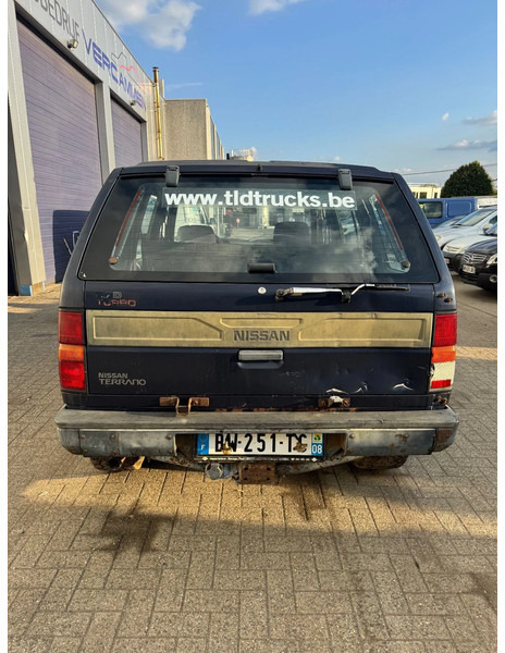 Nissan Terrano **4X4-DIESEL-LONG CHASSIS** - Personenwagen: afbeelding 5 Nissan Terrano **4X4-DIESEL-LONG CHASSIS** - Personenwagen: afbeelding 5