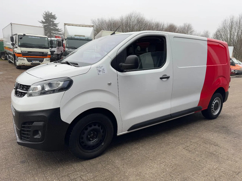 Opel Vivaro **1997CC-90Kw** - Kleine bestelwagen: afbeelding 1 Opel Vivaro **1997CC-90Kw** - Kleine bestelwagen: afbeelding 1