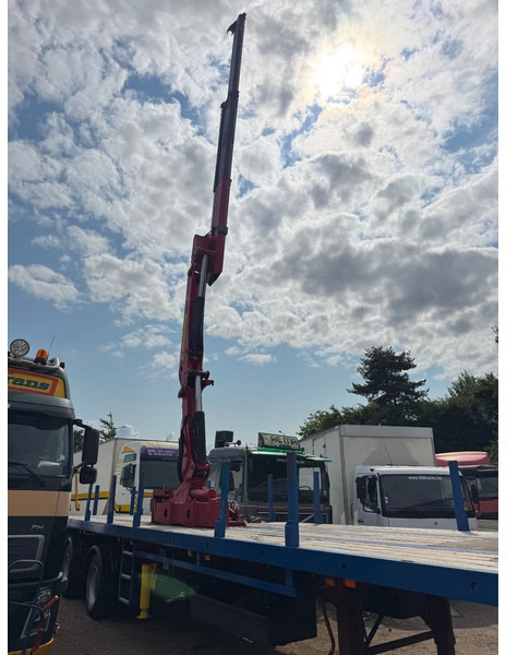 Renders **CRANE PALFINGER PK4500A-STEERING AXXLE** - Open bak met boorden oplegger: afbeelding 2 Renders **CRANE PALFINGER PK4500A-STEERING AXXLE** - Open bak met boorden oplegger: afbeelding 2