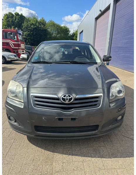 Toyota Avensis **DIESEL-AIRCO** - Sedan: afbeelding 2 Toyota Avensis **DIESEL-AIRCO** - Sedan: afbeelding 2
