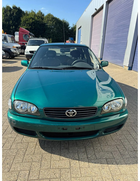 Toyota Corolla **5DOORS-PETROL-BELGIAN CAR-1A** - Sedan: afbeelding 2 Toyota Corolla **5DOORS-PETROL-BELGIAN CAR-1A** - Sedan: afbeelding 2