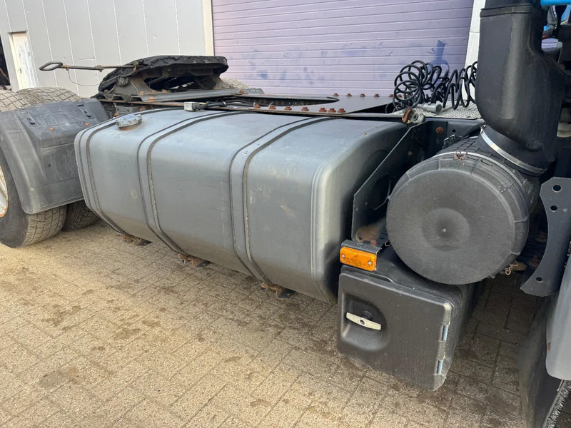 Renault Premium 420 **FRENCH TRUCK-TRACTEUR FRANCAIS** - Trekker: afbeelding 4 Renault Premium 420 **FRENCH TRUCK-TRACTEUR FRANCAIS** - Trekker: afbeelding 4