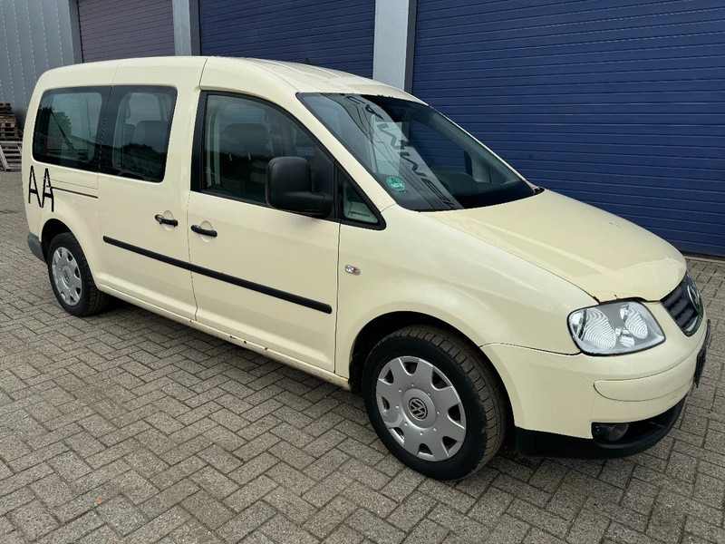 Volkswagen **CADDY MAXI-7SEATS-TAXI** - Personenvervoer: afbeelding 3 Volkswagen **CADDY MAXI-7SEATS-TAXI** - Personenvervoer: afbeelding 3