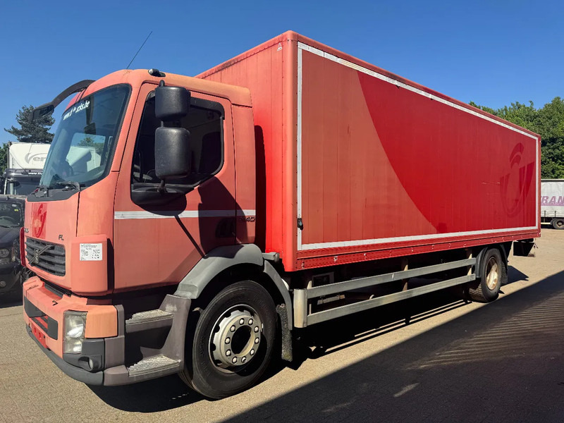 Volvo FL 240 **MANUAL GEARBOX-BELGIAN TRUCK** - Bakwagen: afbeelding 1 Volvo FL 240 **MANUAL GEARBOX-BELGIAN TRUCK** - Bakwagen: afbeelding 1