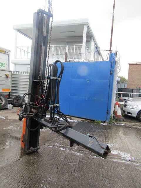 GAYK VR120 BARRIER DRIVE HAMMER - Aanbouwdeel voor Gemeentelijke machine/ Speciaal: afbeelding 3 GAYK VR120 BARRIER DRIVE HAMMER - Aanbouwdeel voor Gemeentelijke machine/ Speciaal: afbeelding 3