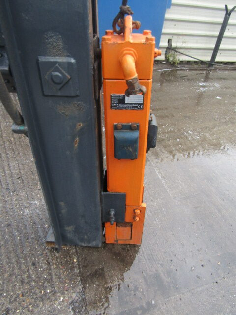 GAYK VR120 BARRIER DRIVE HAMMER - Aanbouwdeel voor Gemeentelijke machine/ Speciaal: afbeelding 5 GAYK VR120 BARRIER DRIVE HAMMER - Aanbouwdeel voor Gemeentelijke machine/ Speciaal: afbeelding 5