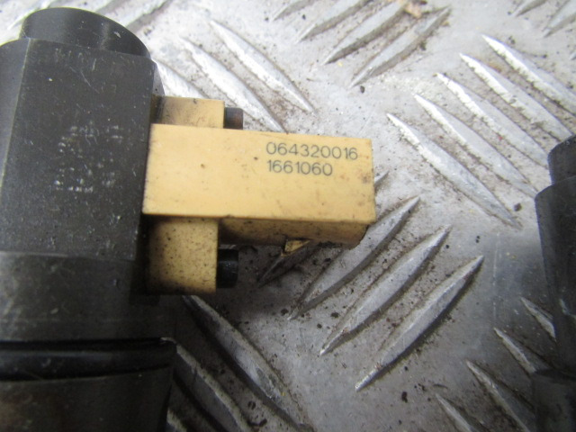 DAF CF 85 EURO 5 INJECTORS P/NO 1661060 - ECU voor Vrachtwagen: afbeelding 3 DAF CF 85 EURO 5 INJECTORS P/NO 1661060 - ECU voor Vrachtwagen: afbeelding 3