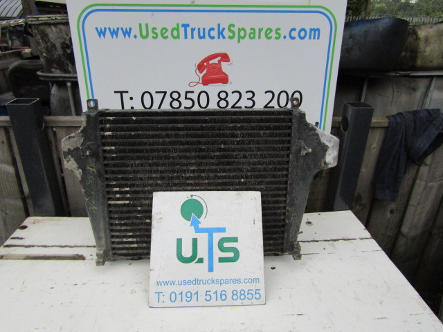 DAF LF 55 INTERCOOLER P/NO 1659127 - Radiateur voor Vrachtwagen: afbeelding 2 DAF LF 55 INTERCOOLER P/NO 1659127 - Radiateur voor Vrachtwagen: afbeelding 2