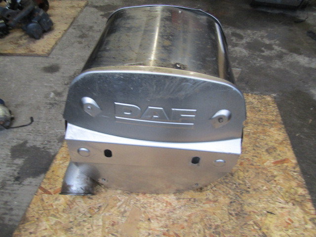 DAF XF 105 EXHAUST DPF/CAT EURO 5 SPEC P/NO 1685172-C1 - Geluiddemper/ Uitlaatsysteem voor Vrachtwagen: afbeelding 2 DAF XF 105 EXHAUST DPF/CAT EURO 5 SPEC P/NO 1685172-C1 - Geluiddemper/ Uitlaatsysteem voor Vrachtwagen: afbeelding 2
