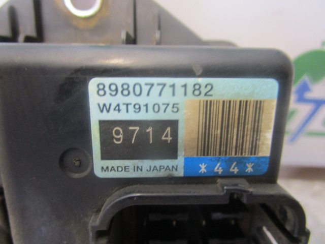 ISUZU N75 (4HK1) ECU / RELAY 8980771182 - ECU voor Vrachtwagen: afbeelding 2 ISUZU N75 (4HK1) ECU / RELAY 8980771182 - ECU voor Vrachtwagen: afbeelding 2