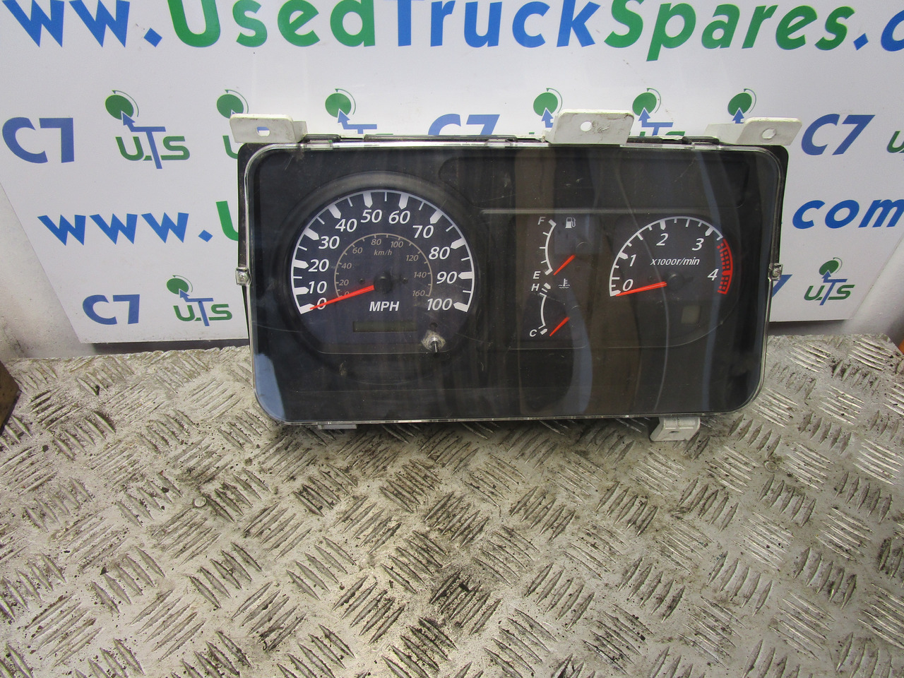 ISUZU NQR CLOCK CLUSTER AUTO P/NO 8981248910 - Elektrisch systeem voor Vrachtwagen: afbeelding 1 ISUZU NQR CLOCK CLUSTER AUTO P/NO 8981248910 - Elektrisch systeem voor Vrachtwagen: afbeelding 1