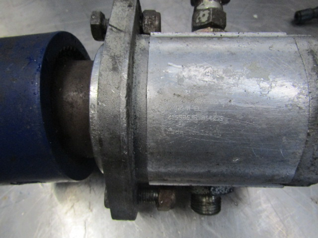 JOHNSTON JETTING PUMP HYDRAULIC DRIVE MOTOR - Hydromotor voor Gemeentelijke machine/ Speciaal: afbeelding 3 JOHNSTON JETTING PUMP HYDRAULIC DRIVE MOTOR - Hydromotor voor Gemeentelijke machine/ Speciaal: afbeelding 3