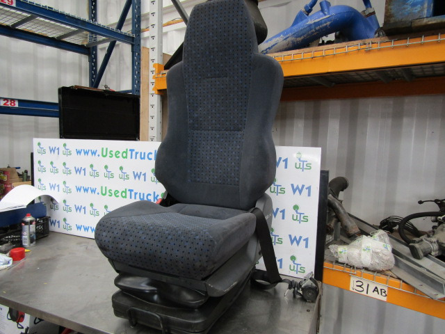 MAN TGM / TGS PASSENGER SEAT - Cabine en interieur voor Vrachtwagen: afbeelding 1 MAN TGM / TGS PASSENGER SEAT - Cabine en interieur voor Vrachtwagen: afbeelding 1