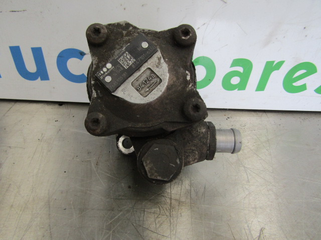MAN TGS/TGX D2066 POWER STEERING PUMP P/NO 51.47101.6136 - Stuurinrichting voor Vrachtwagen: afbeelding 1 MAN TGS/TGX D2066 POWER STEERING PUMP P/NO 51.47101.6136 - Stuurinrichting voor Vrachtwagen: afbeelding 1