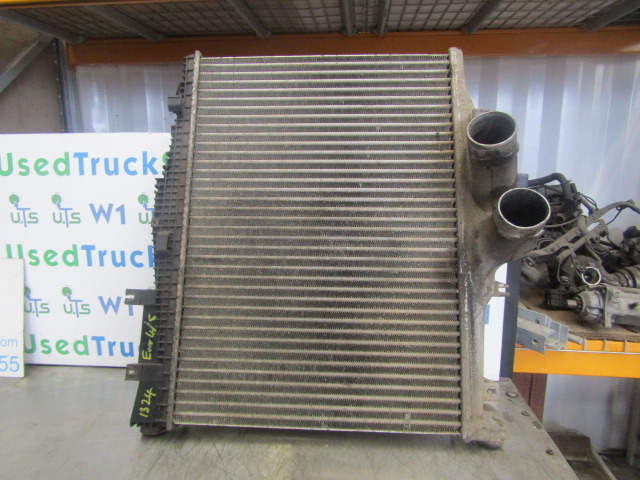 MERCEDES ATEGO 1324 EURO 5 OM906 INTERCOOLER P/NO A973 501 0301 - Motor en onderdelen voor Vrachtwagen: afbeelding 1 MERCEDES ATEGO 1324 EURO 5 OM906 INTERCOOLER P/NO A973 501 0301 - Motor en onderdelen voor Vrachtwagen: afbeelding 1