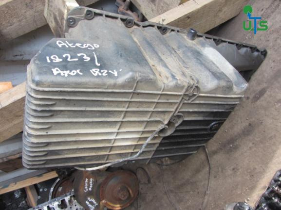 MERCEDES ATEGO 1823 / 1824 ALLOY SUMP - Motor en onderdelen voor Vrachtwagen: afbeelding 1 MERCEDES ATEGO 1823 / 1824 ALLOY SUMP - Motor en onderdelen voor Vrachtwagen: afbeelding 1