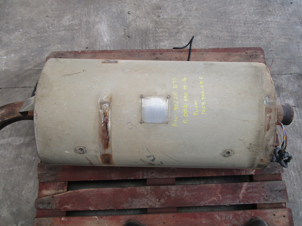 MERCEDES AXOR DPF CAT P/NO A0024901914 - Geluiddemper/ Uitlaatsysteem voor Vrachtwagen: afbeelding 3 MERCEDES AXOR DPF CAT P/NO A0024901914 - Geluiddemper/ Uitlaatsysteem voor Vrachtwagen: afbeelding 3