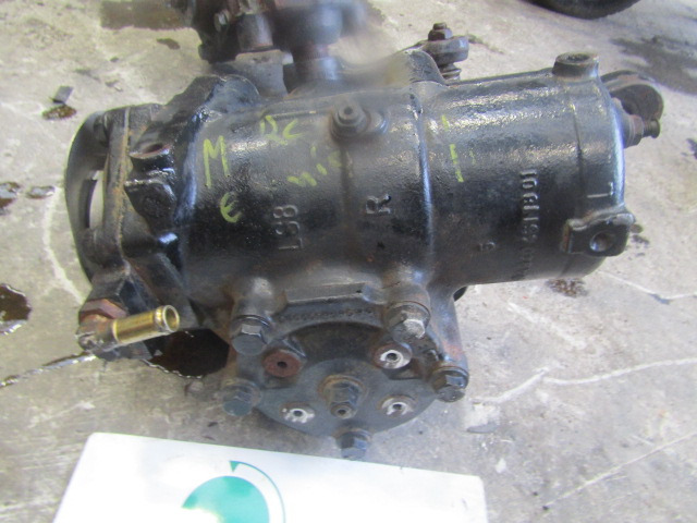 MERCEDES ECONIC LS8 STEERING BOX P/NO A940 461 1801 - Stuurinrichting voor Vrachtwagen: afbeelding 1 MERCEDES ECONIC LS8 STEERING BOX P/NO A940 461 1801 - Stuurinrichting voor Vrachtwagen: afbeelding 1