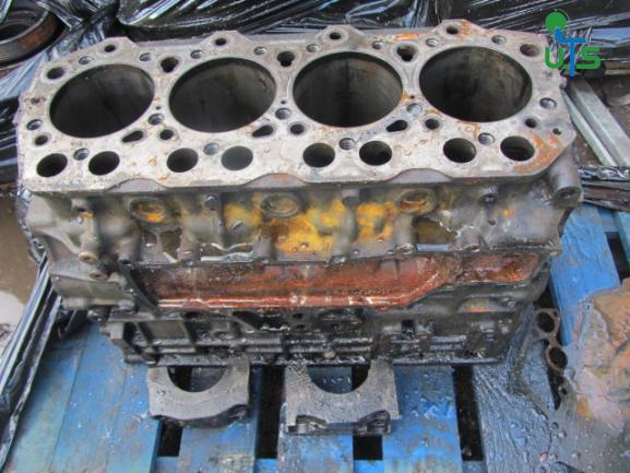 MITSUBISHI CANTER 4D34 ENGINE BLOCK - Motor en onderdelen voor Vrachtwagen: afbeelding 1 MITSUBISHI CANTER 4D34 ENGINE BLOCK - Motor en onderdelen voor Vrachtwagen: afbeelding 1