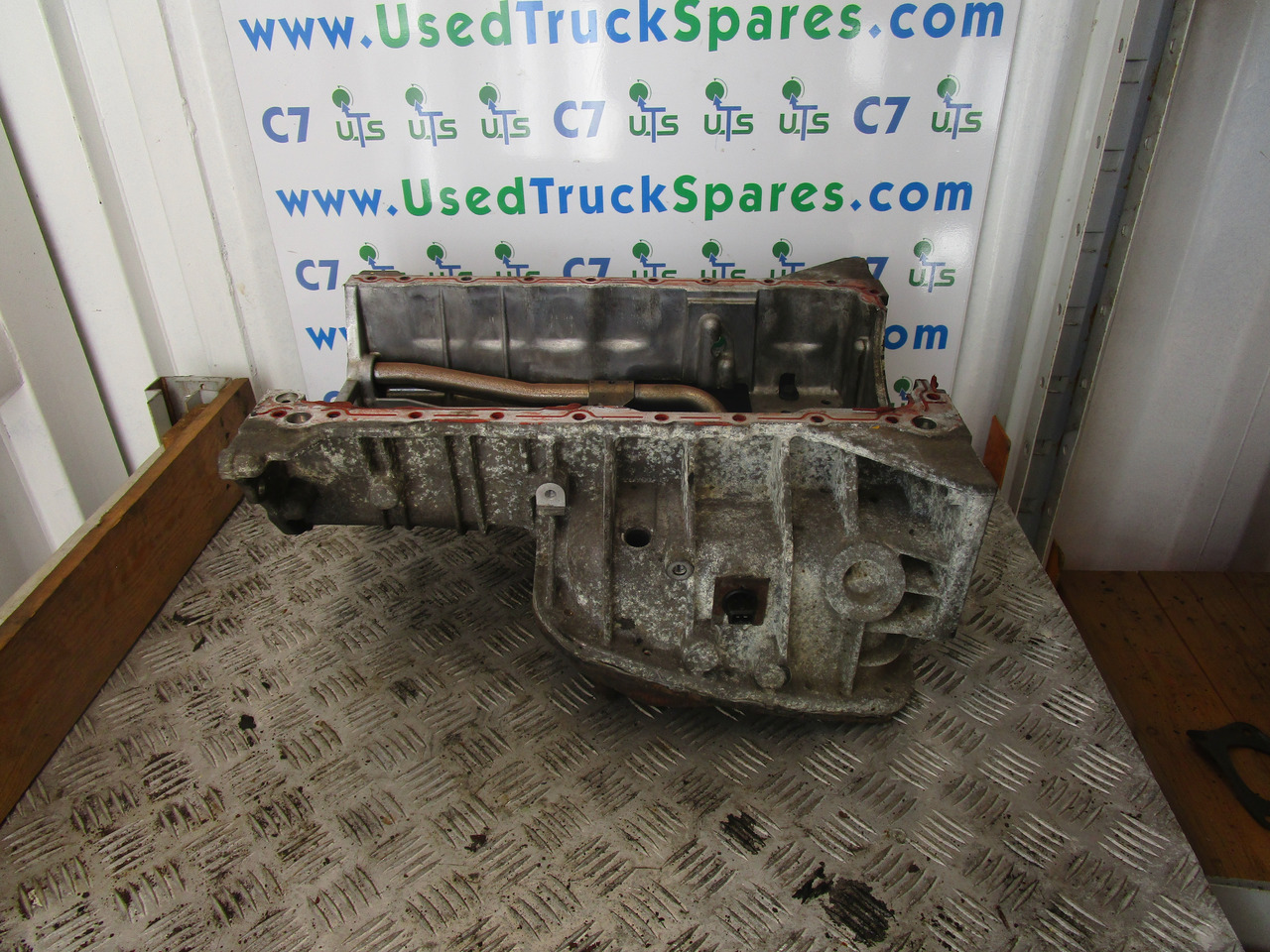 MITSUBISHI CANTER 4M50 ENGINE SUMP - Motor en onderdelen voor Vrachtwagen: afbeelding 1 MITSUBISHI CANTER 4M50 ENGINE SUMP - Motor en onderdelen voor Vrachtwagen: afbeelding 1