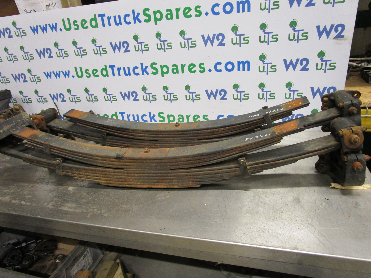 MITSUBISHI FUSO 75C15/18 REAR SPRINGS (PAIR) - Ophanging voor Vrachtwagen: afbeelding 1 MITSUBISHI FUSO 75C15/18 REAR SPRINGS (PAIR) - Ophanging voor Vrachtwagen: afbeelding 1