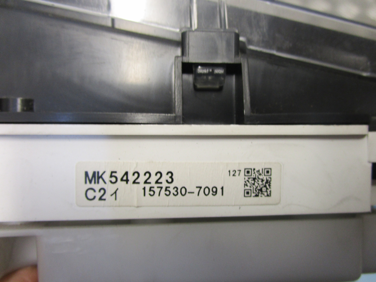 MITSUBISHI FUSO CLOCK CLUSTER P/NO MK542223 - Elektrisch systeem voor Vrachtwagen: afbeelding 2 MITSUBISHI FUSO CLOCK CLUSTER P/NO MK542223 - Elektrisch systeem voor Vrachtwagen: afbeelding 2