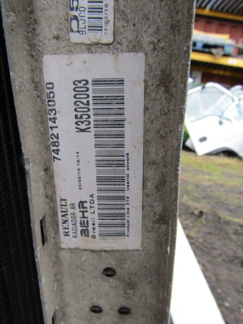 RENAULT MIDLUM DXI 180 RADIATOR P/NO M5422001 - Radiateur voor Vrachtwagen: afbeelding 3 RENAULT MIDLUM DXI 180 RADIATOR P/NO M5422001 - Radiateur voor Vrachtwagen: afbeelding 3