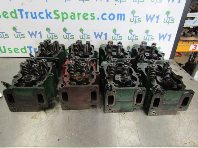 SCANIA 144/164 V8 CYLINDER HEAD - Motor en onderdelen voor Vrachtwagen: afbeelding 1 SCANIA 144/164 V8 CYLINDER HEAD - Motor en onderdelen voor Vrachtwagen: afbeelding 1