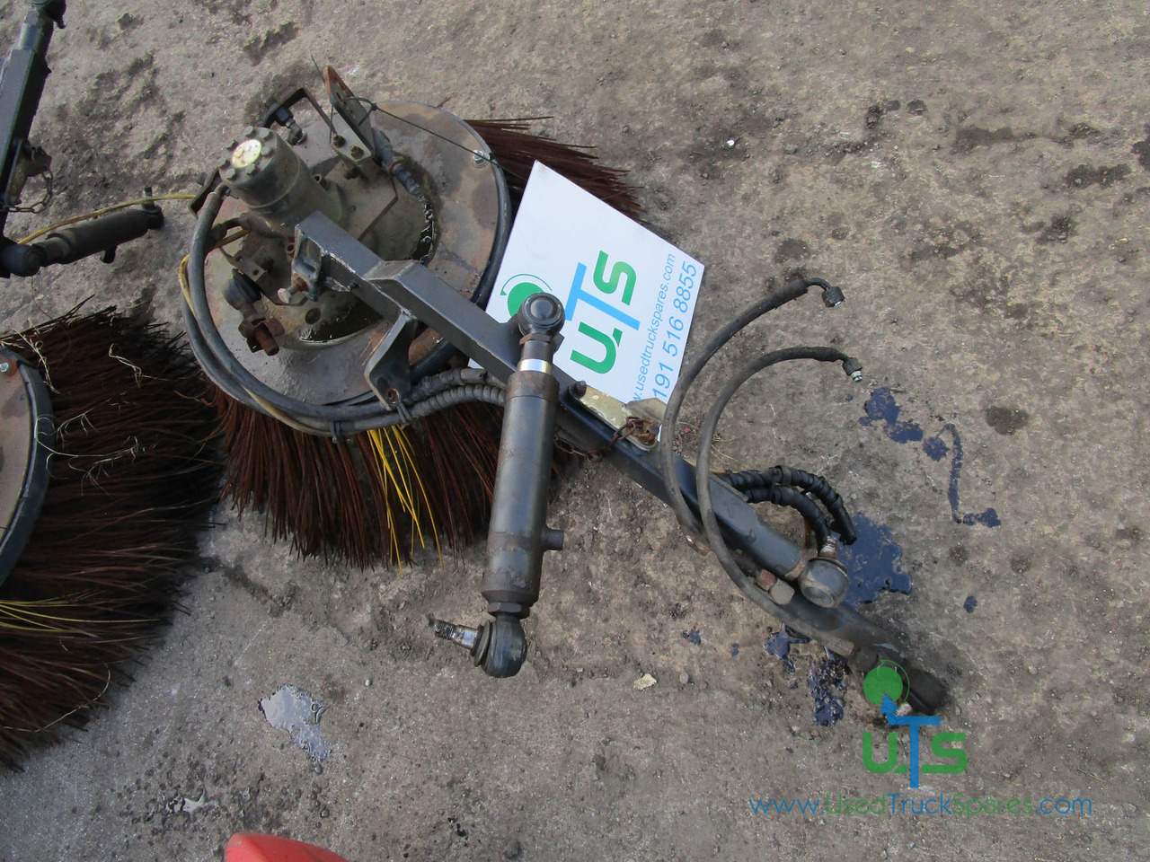 SCHMIDT SWINGO 200 R/HAND BRUSH ARM AND DRIVE - Veeg voor Gemeentelijke machine/ Speciaal: afbeelding 1 SCHMIDT SWINGO 200 R/HAND BRUSH ARM AND DRIVE - Veeg voor Gemeentelijke machine/ Speciaal: afbeelding 1