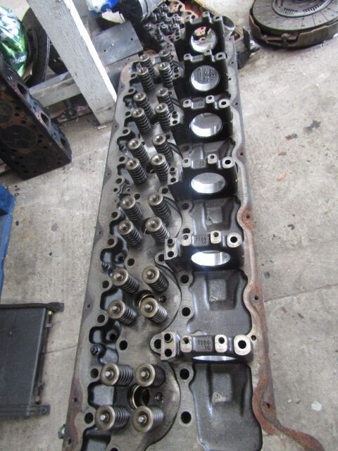 VOLVO D13 CYLINDER HEAD P/NO P21582793 / 130971926 - Motor en onderdelen voor Vrachtwagen: afbeelding 1 VOLVO D13 CYLINDER HEAD P/NO P21582793 / 130971926 - Motor en onderdelen voor Vrachtwagen: afbeelding 1