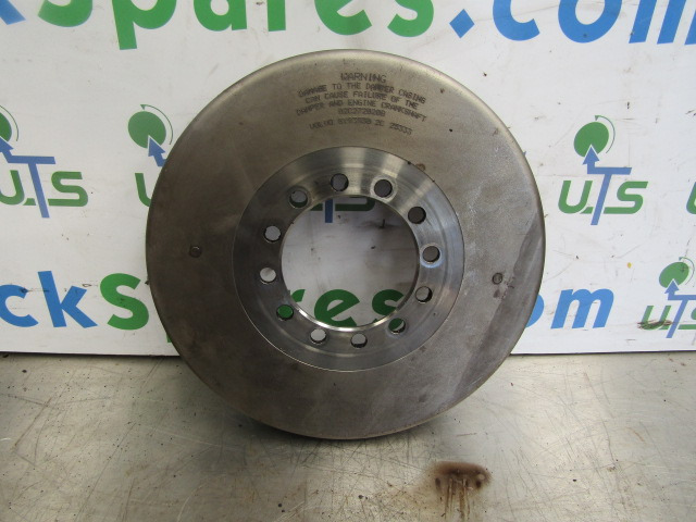 VOLVO FH D12D CRANKSHAFT DAMPER P/NO 8193930 2C - Motor en onderdelen voor Vrachtwagen: afbeelding 3 VOLVO FH D12D CRANKSHAFT DAMPER P/NO 8193930 2C - Motor en onderdelen voor Vrachtwagen: afbeelding 3