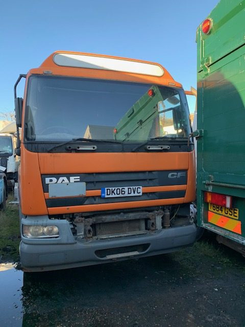 DAF CF 75 310 2006 BREAKING FOR SPARES - Vrachtwagen: afbeelding 1 DAF CF 75 310 2006 BREAKING FOR SPARES - Vrachtwagen: afbeelding 1