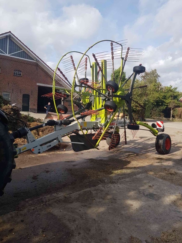 CLAAS Liner 2800 - Hooischudder: afbeelding 1 CLAAS Liner 2800 - Hooischudder: afbeelding 1