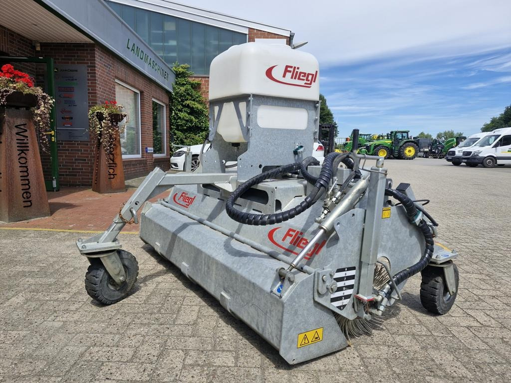 Fliegl KEH 1850 TYPE 600 - Maaimachine: afbeelding 1 Fliegl KEH 1850 TYPE 600 - Maaimachine: afbeelding 1