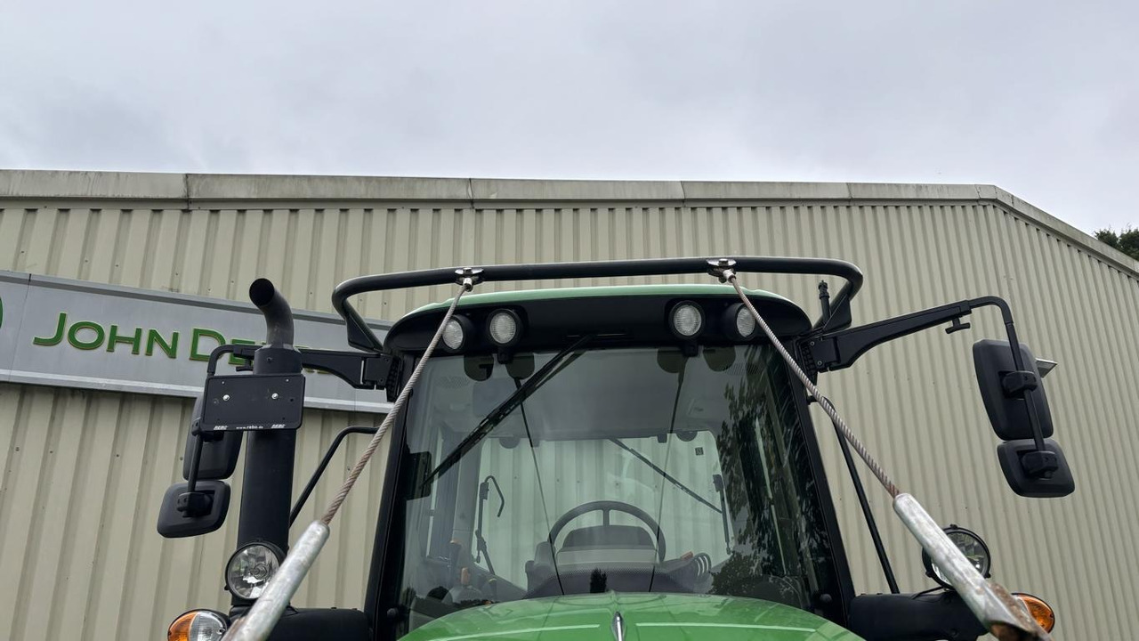 Gemeentelijke tractor John Deere 6120M: afbeelding 30