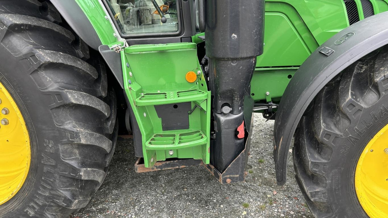 Gemeentelijke tractor John Deere 6120M: afbeelding 43