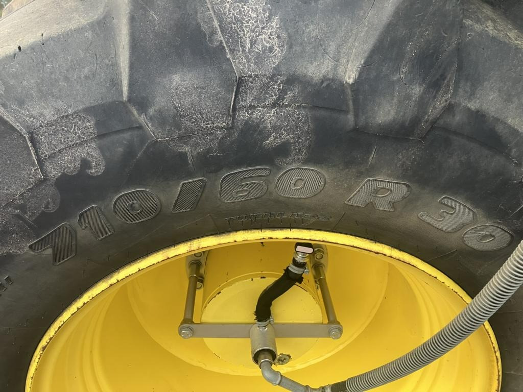 John Deere 6215R - Tractor: afbeelding 4 John Deere 6215R - Tractor: afbeelding 4