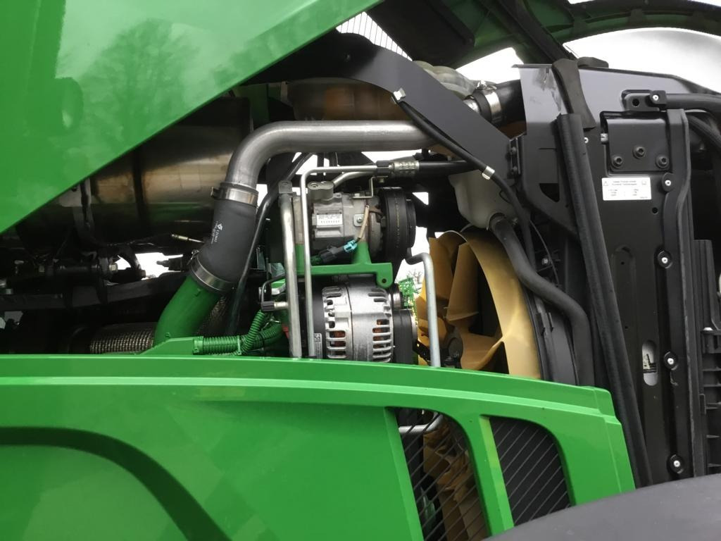 John Deere 6250R - Tractor: afbeelding 2 John Deere 6250R - Tractor: afbeelding 2