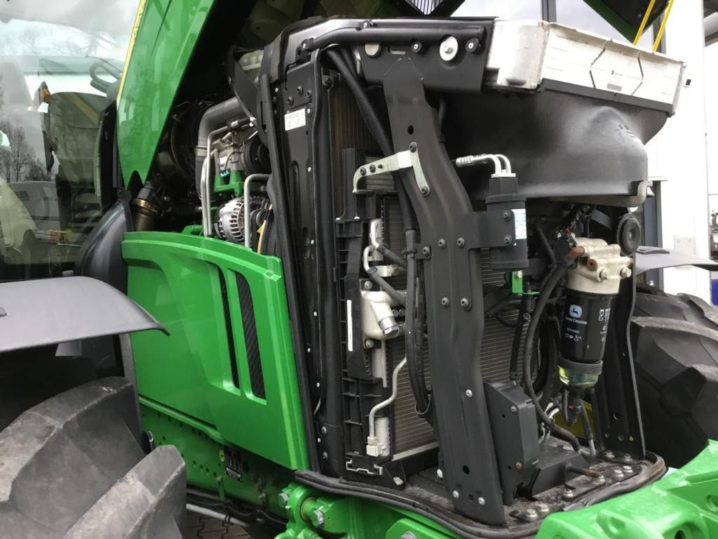 John Deere 6250R - Tractor: afbeelding 3 John Deere 6250R - Tractor: afbeelding 3