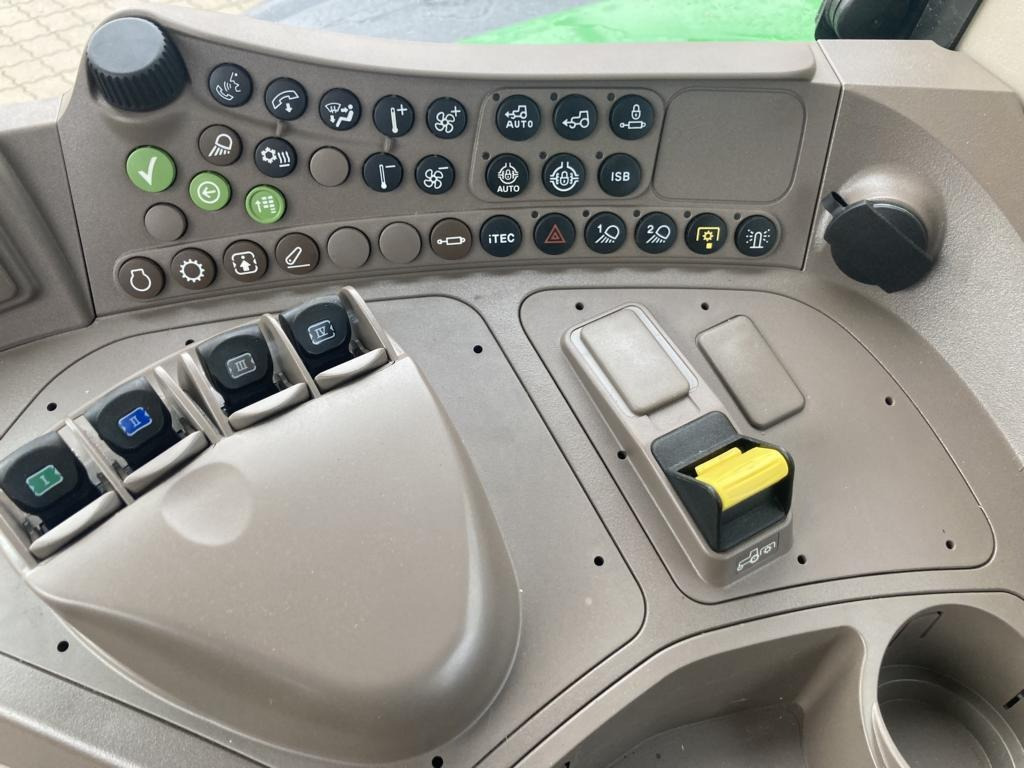 John Deere 6M240 - Tractor: afbeelding 5 John Deere 6M240 - Tractor: afbeelding 5