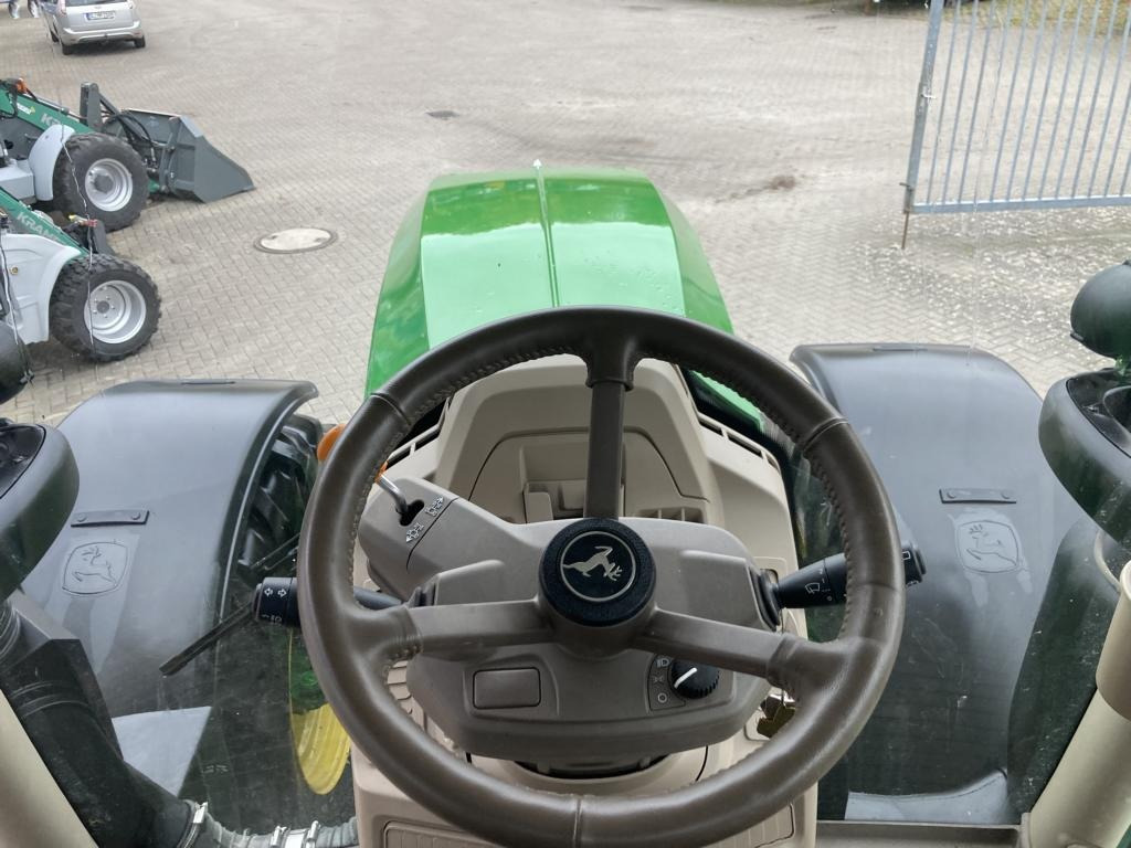 John Deere 6R250 - Tractor: afbeelding 5 John Deere 6R250 - Tractor: afbeelding 5